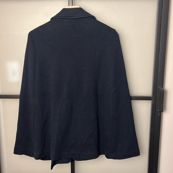 525 America Capelet - Picture 5 of 5